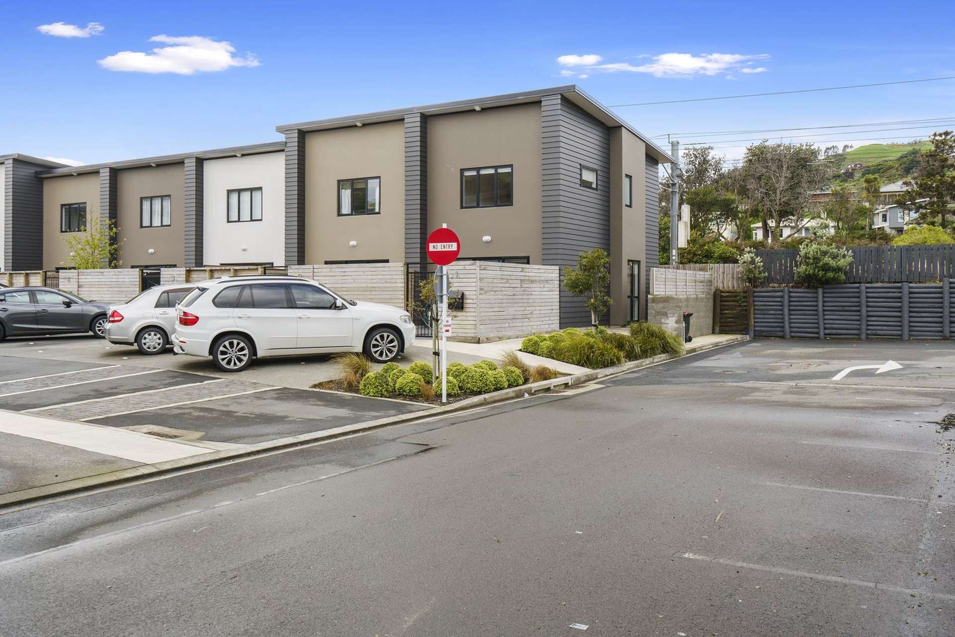 1/9 Surrey Street Tawa_0