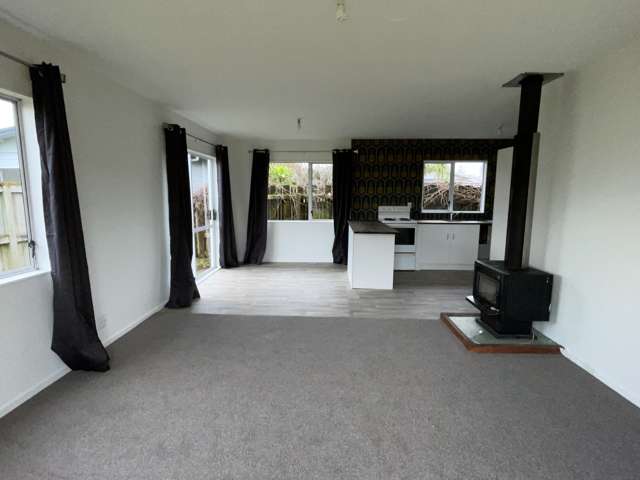 6 Joan Gaskell Drive Whitianga_3