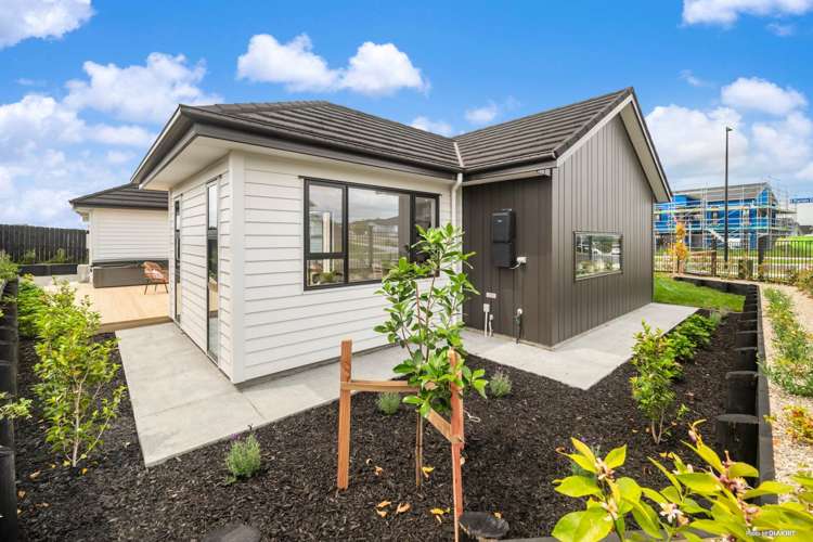68 Parish Drive Wainui_19