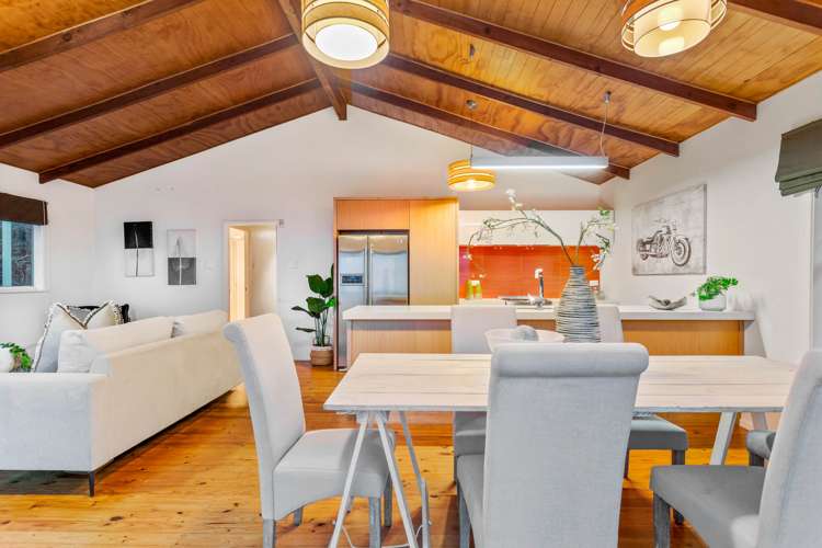 26 Edwin Mitchelson Road Muriwai_13