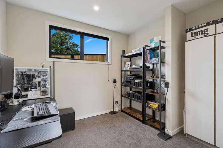 93 Magnum Drive Cromwell_20