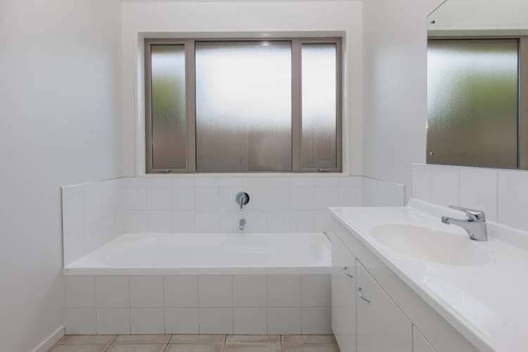 59 Birkdale Drive Shirley_21