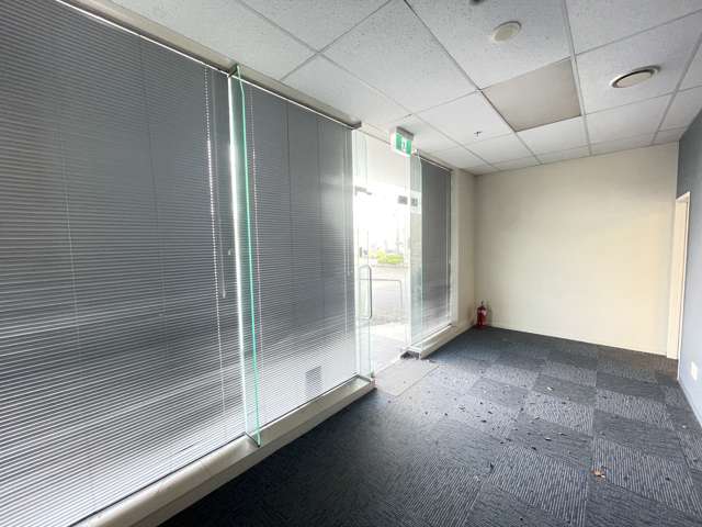 233 Green Lane West Epsom_4