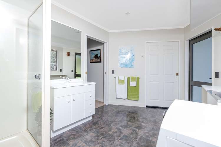 24 Palm Parade Riversdale Beach_13