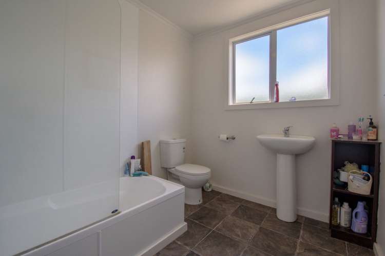 20 Antimony Crescent Cromwell_5