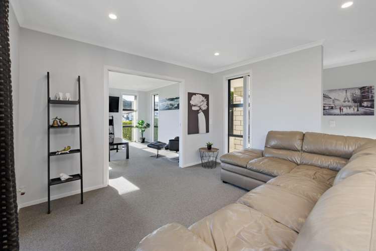 19 Ballintoy Park Drive Welcome Bay_6