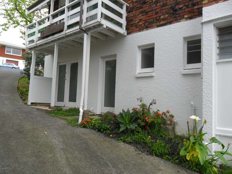 1/30 Martin Crescent Northcote_0