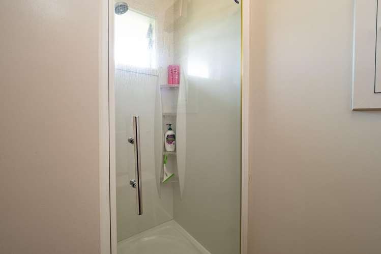 16 Middle Road Allenton_13