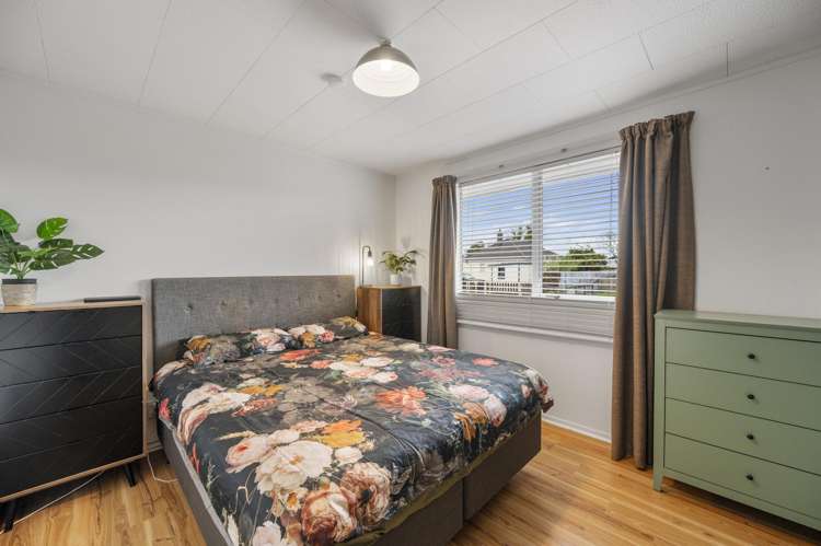 28 Neal Crescent Onekawa_4