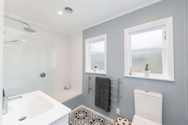 27 Amundsen Grove Stokes Valley_13