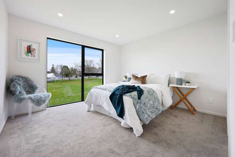 12B Butley Drive Farm Cove_19