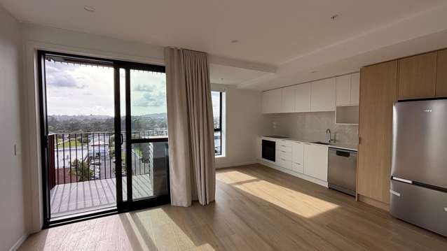 403/2B Te Ara Taurapa Point Chevalier_4