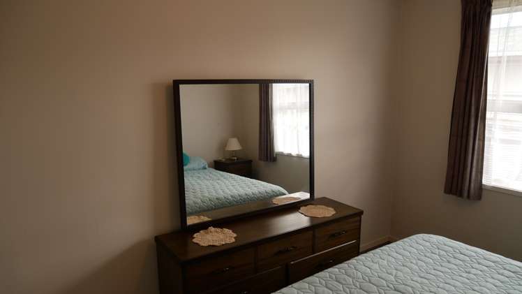 2/12 Grey Street Putaruru_12