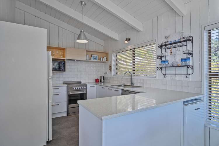 11 Florence Place Pauanui_10