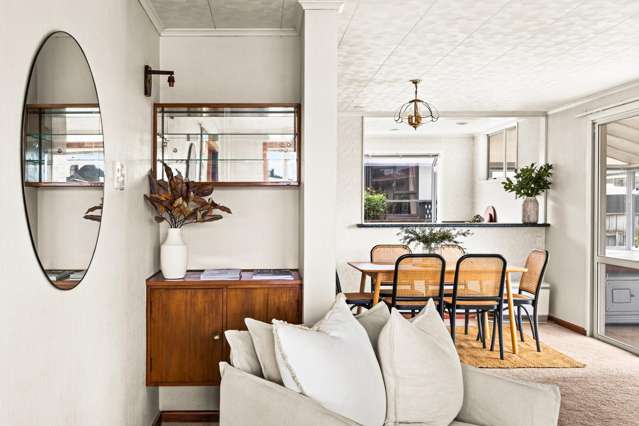 46 Menin Road Onekawa_2