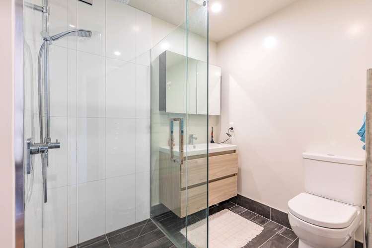 1502/70 Anzac Avenue City Centre_7