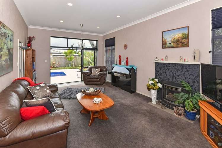 9 Girvan Terrace Wattle Downs_7