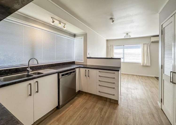 10A Chedworth Drive Glenfield_5