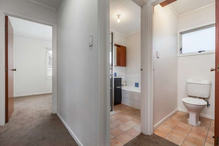 61 Te Irirangi Drive Clover Park_8