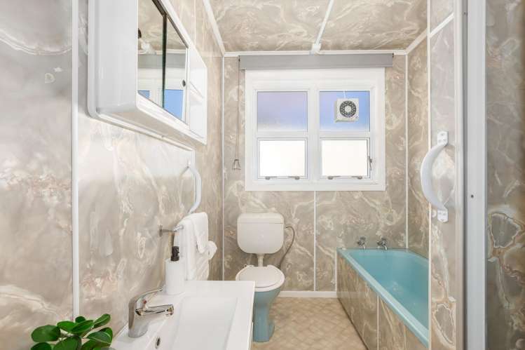 433 Stokes Valley Road Stokes Valley_19