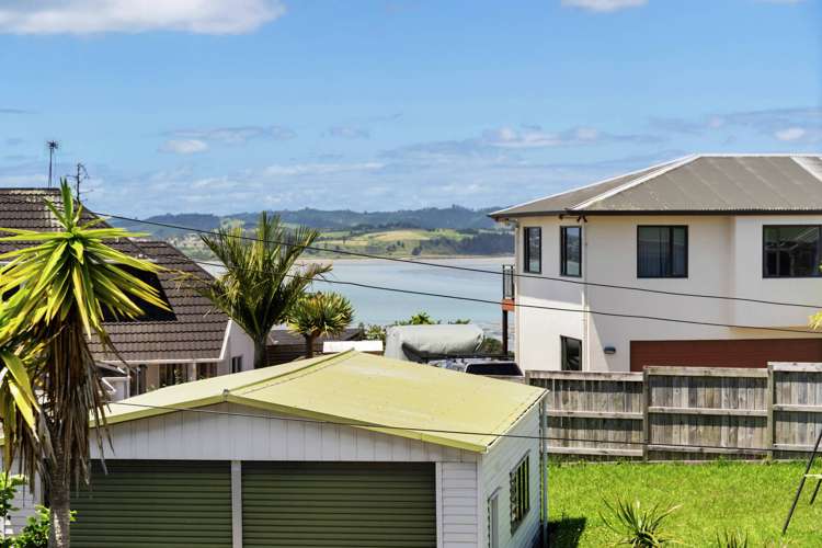 2/109 Litten Road Cockle Bay_15