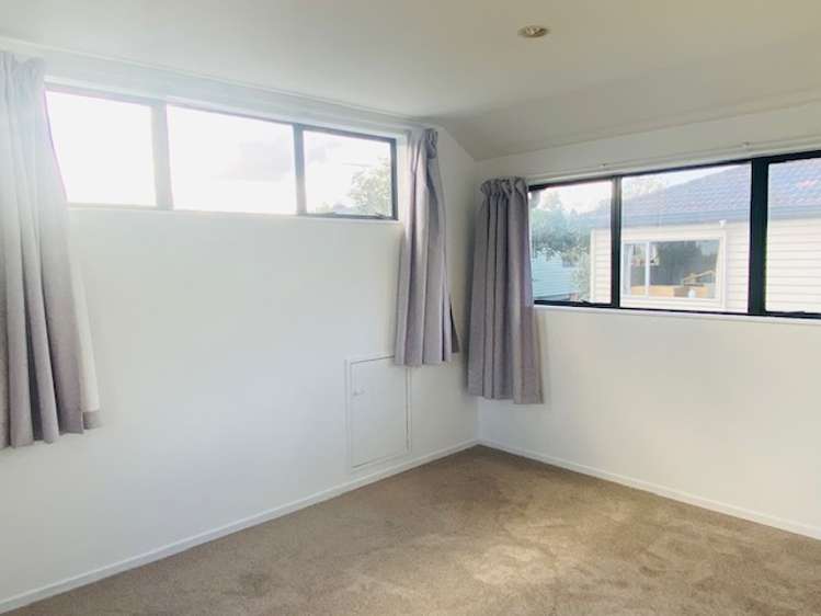 2/11 Corunna Road Milford_12