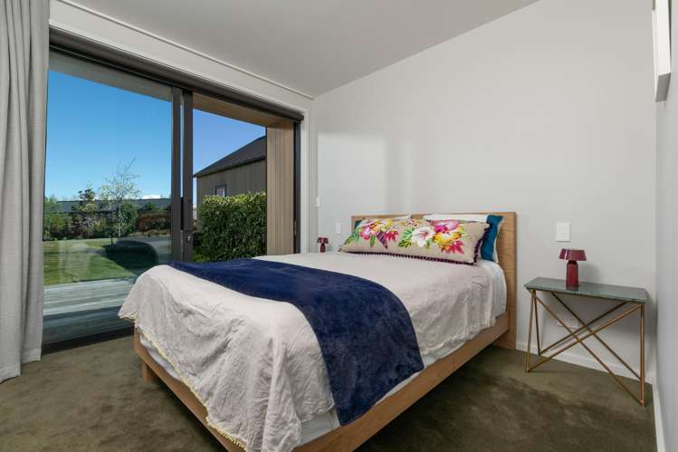 7 Mountain View Drive Wanaka_16