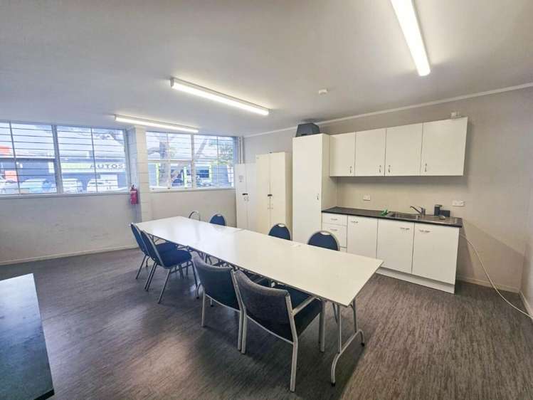 151 Station Road Penrose_8