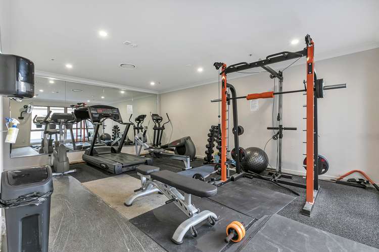 2h/1 Emily Place Auckland Central_12