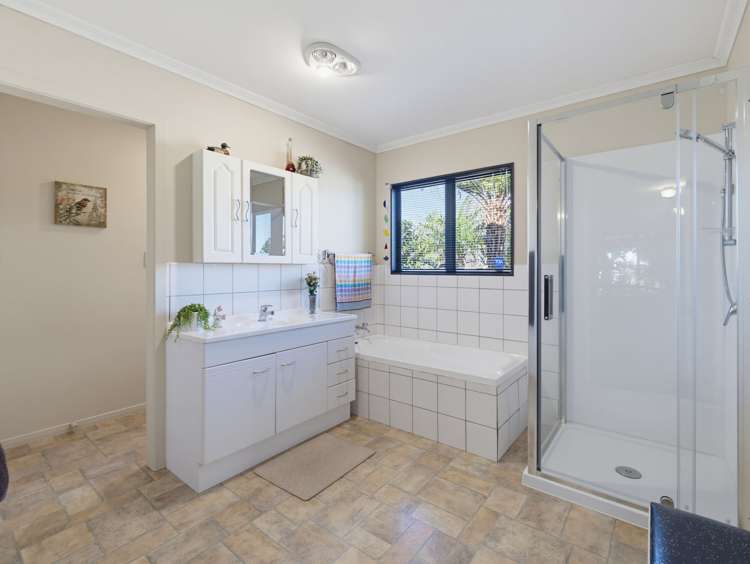 996 Awhitu Road Waiuku_12