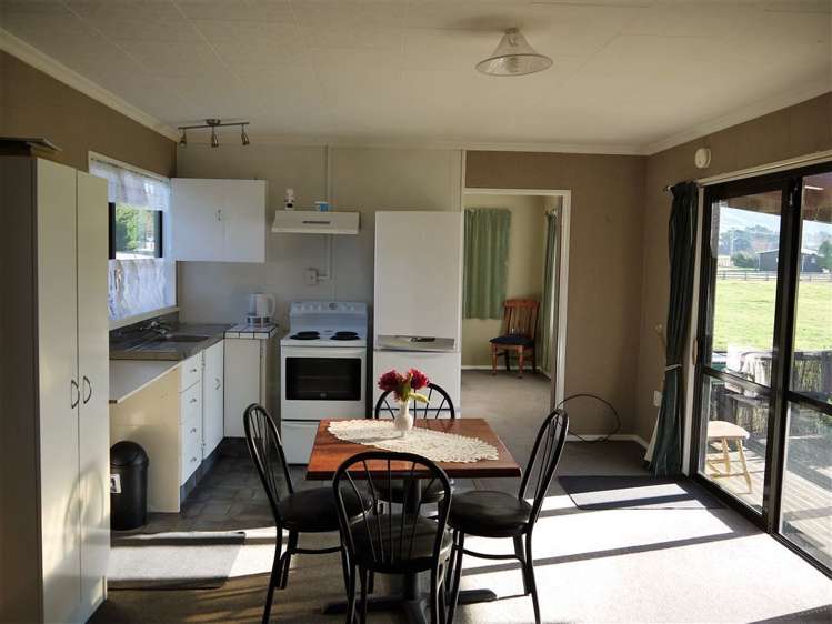 5 Domain Road Ettrick_6