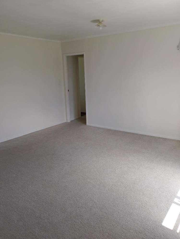 2/8 Quiet Street Te Atatu South_4