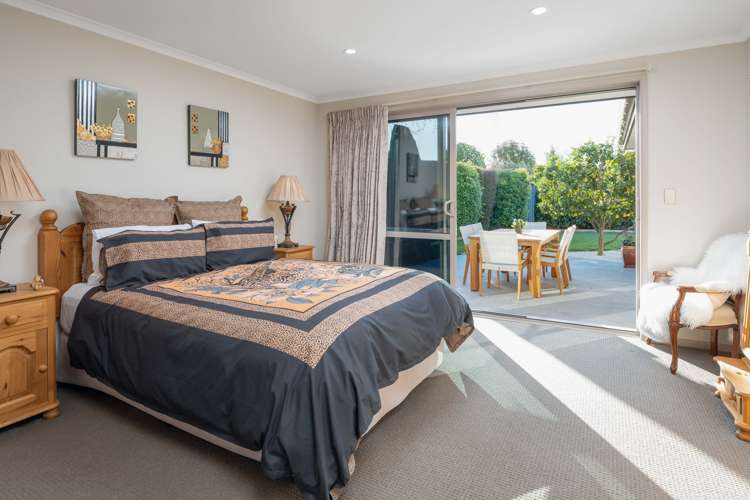 8 Kensington Place Springlands_13
