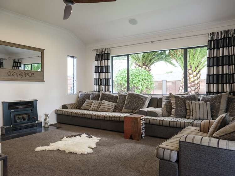 8 Woodfield Place Parkvale_8