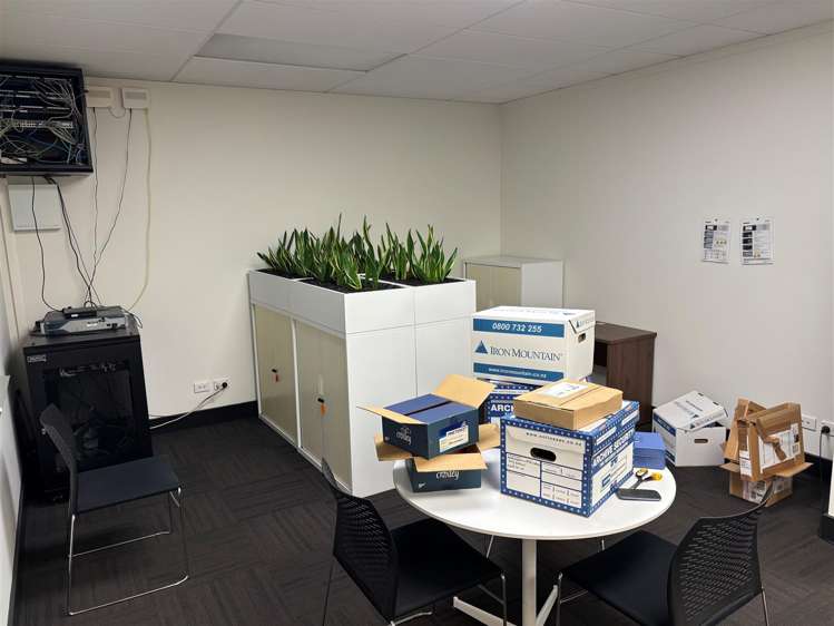 411-415 Victoria Street Hamilton Central_2