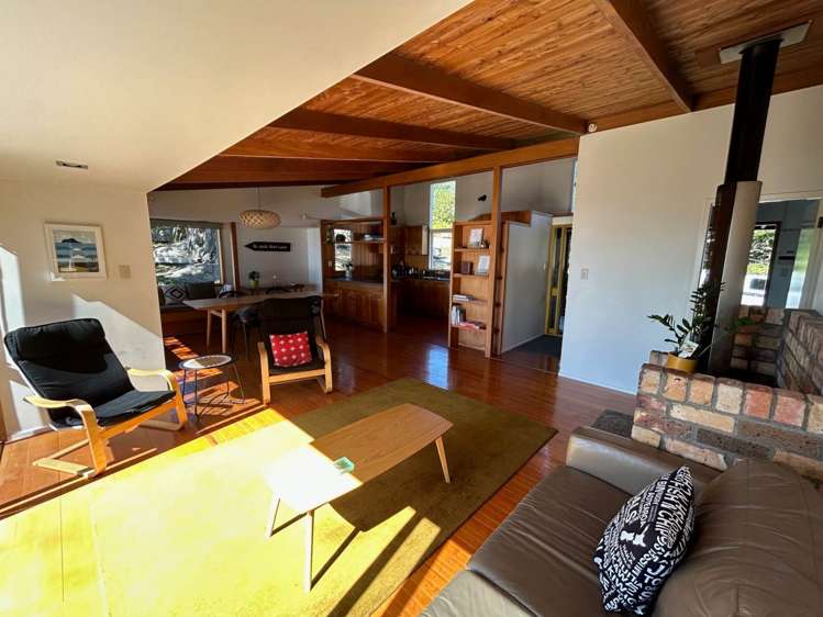 1 Waitea Road Muriwai_11