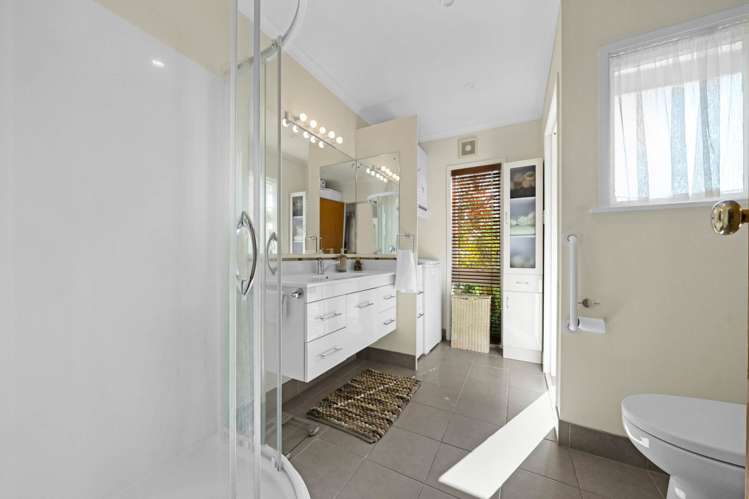 29 Bentley Avenue Glenfield_7