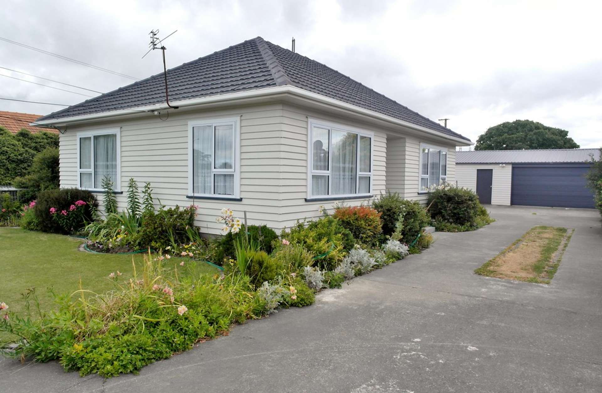 85 Gilberthorpes Road Hei Hei_0