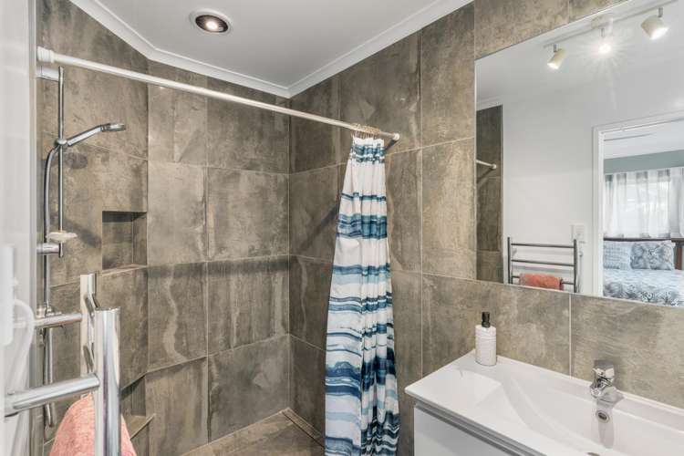 102 Mark Street Whangamatā_25