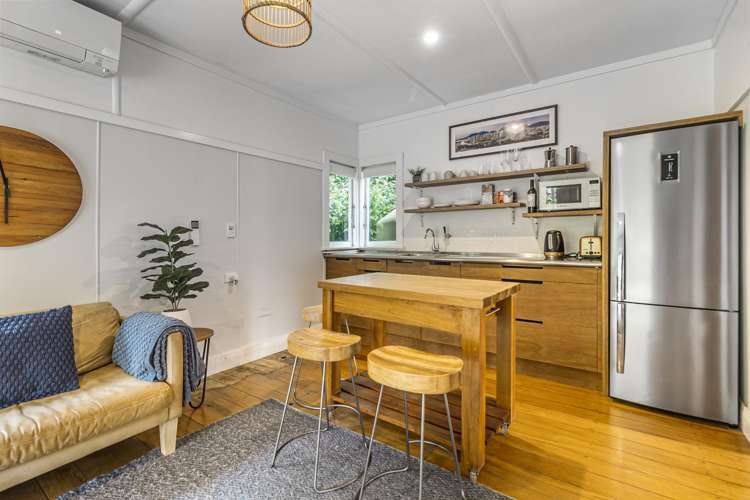 8 Tui Street Oneroa_25