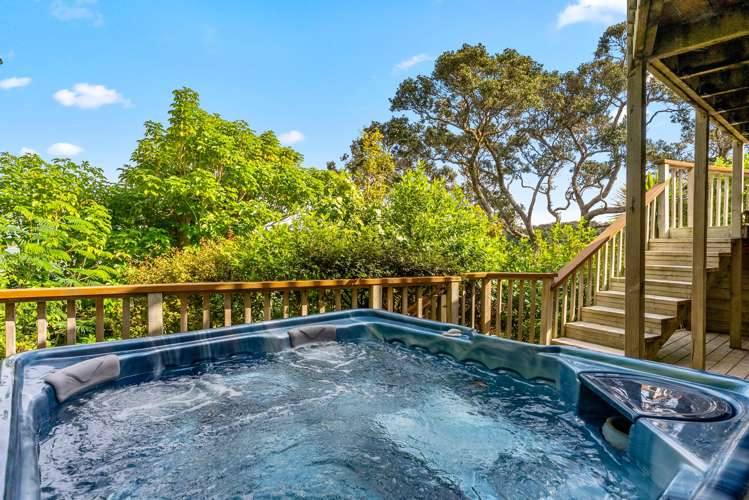 417 Leigh Road Leigh_36