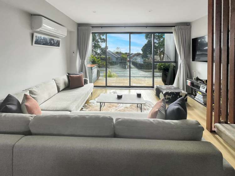 262B Meola Road Pt Chevalier_10