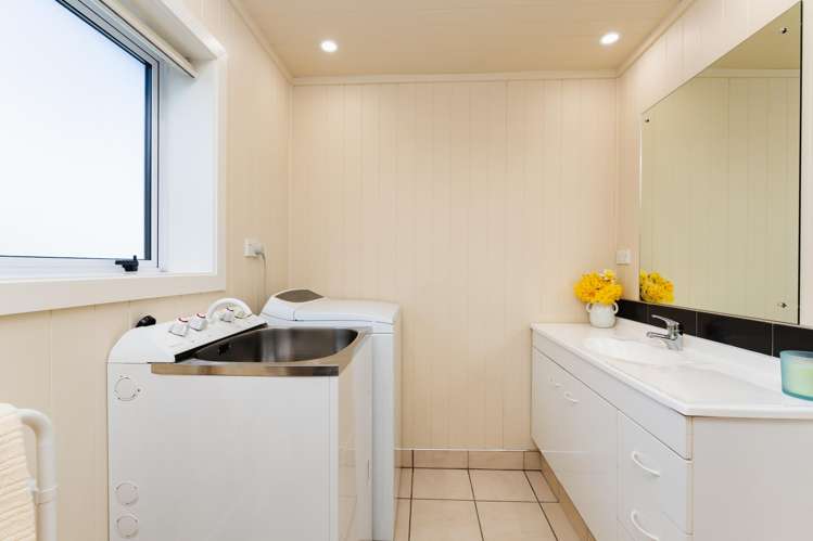 15 Bush Road Mosgiel_16