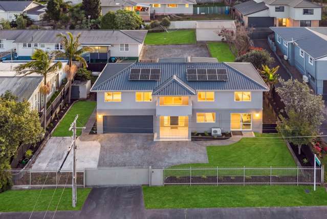 HOME & GRANNY LIVING NEAR SYLVIA PARK
