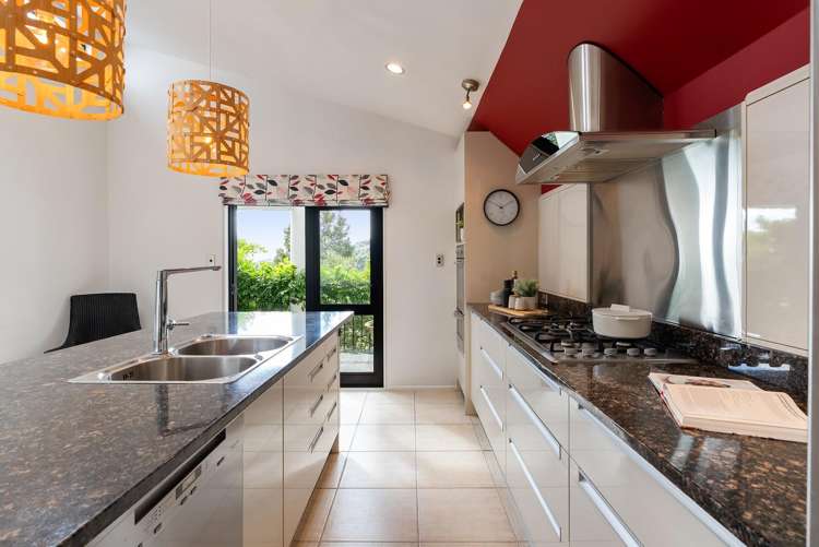 52 Walter Road, Lowry Bay Eastbourne_7