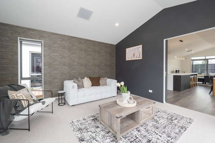6 Strowan Avenue Elgin_13