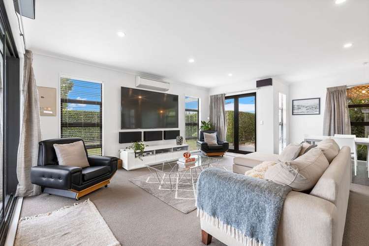 2 Araucana Way Burwood_5