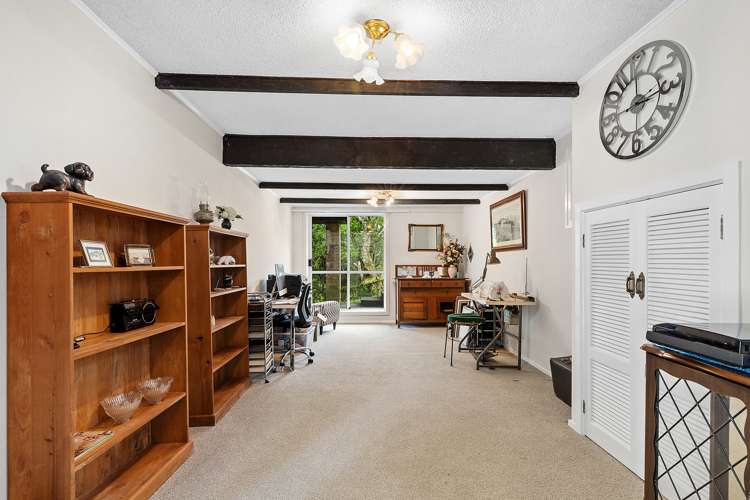 28 Bartlett Grove Tawa_13