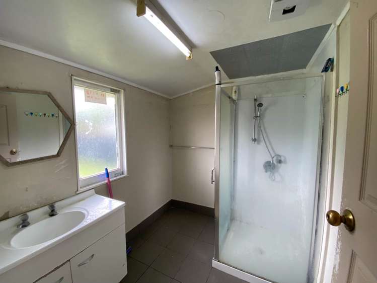 21 Driver Road Mangere East_9