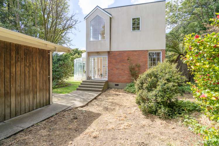 31 Ruru Avenue Otatara_21